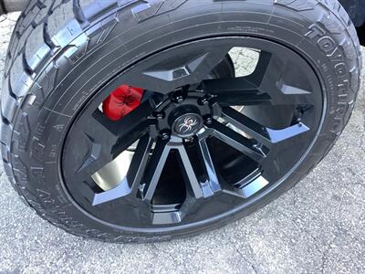 2023 GMC Sierra 1500 AT4 BLACK WIDOW PACKAGE - Photo 53 - Crest Hill, IL 60403