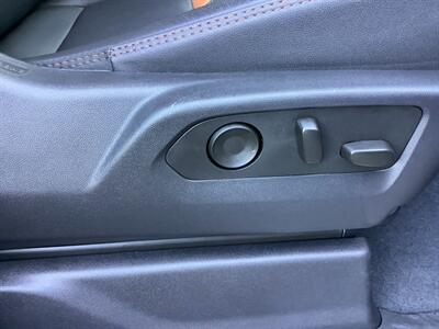 2023 GMC Sierra 1500 AT4 BLACK WIDOW PACKAGE - Photo 39 - Crest Hill, IL 60403