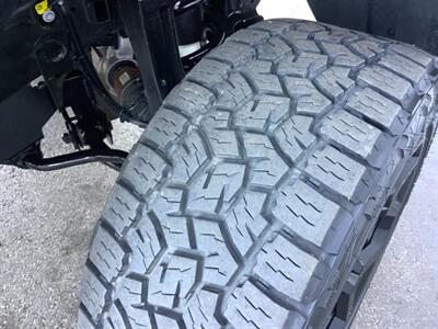 2023 GMC Sierra 1500 AT4 BLACK WIDOW PACKAGE - Photo 54 - Crest Hill, IL 60403