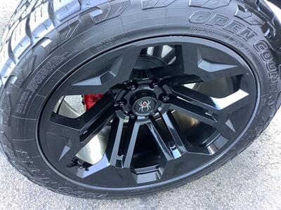 2023 GMC Sierra 1500 AT4 BLACK WIDOW PACKAGE - Photo 62 - Crest Hill, IL 60403