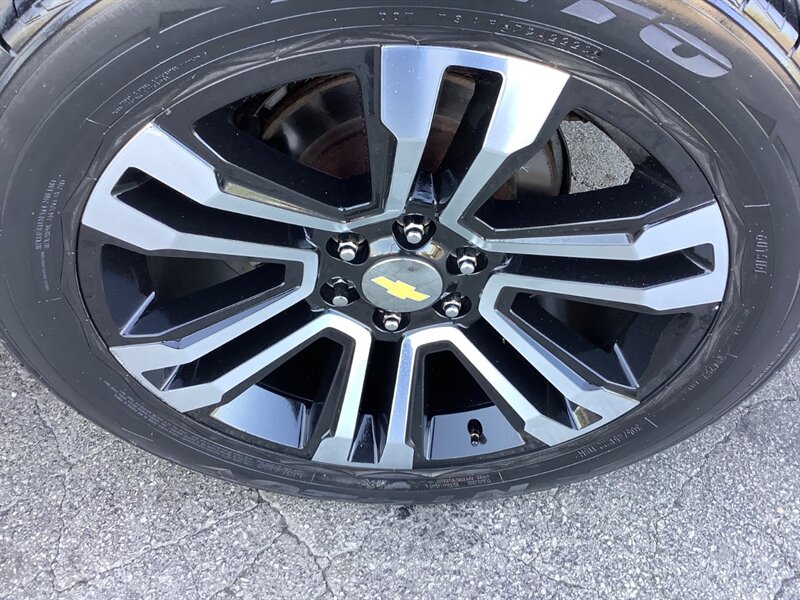 2015 Chevrolet Tahoe LT photo 53