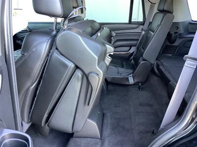 2015 Chevrolet Tahoe LT   - Photo 33 - Crest Hill, IL 60403