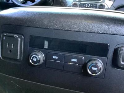 2015 Chevrolet Tahoe LT   - Photo 48 - Crest Hill, IL 60403