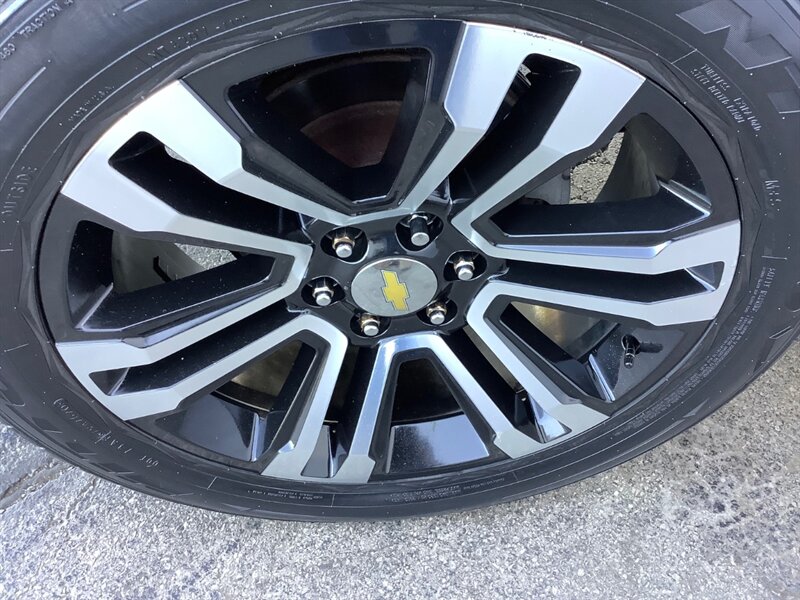 2015 Chevrolet Tahoe LT photo 54