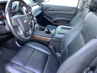 2019 Chevrolet Suburban LT - Photo 14 - Crest Hill, IL 60403