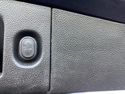2019 Chevrolet Suburban LT - Photo 49 - Crest Hill, IL 60403