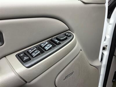 2004 Chevrolet Suburban 1500 LS   - Photo 12 - Crest Hill, IL 60403