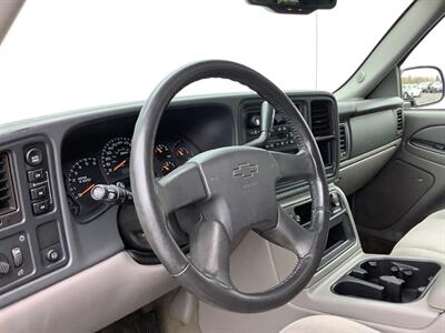 2004 Chevrolet Suburban 1500 LS   - Photo 8 - Crest Hill, IL 60403