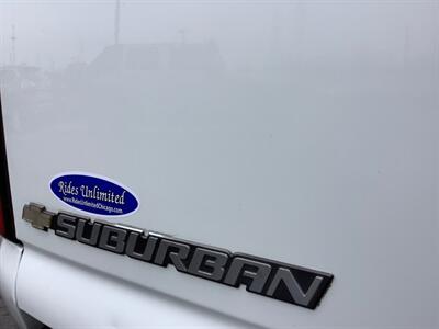 2004 Chevrolet Suburban 1500 LS   - Photo 39 - Crest Hill, IL 60403