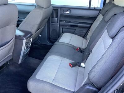 2011 Ford Flex SE   - Photo 22 - Crest Hill, IL 60403