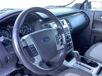 2011 Ford Flex SE   - Photo 18 - Crest Hill, IL 60403