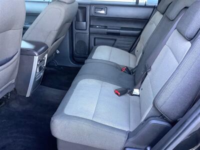 2011 Ford Flex SE   - Photo 20 - Crest Hill, IL 60403