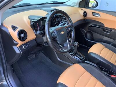 2014 Chevrolet Sonic LTZ Auto   - Photo 14 - Crest Hill, IL 60403