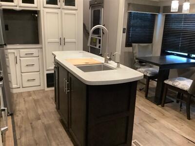 2021 Jayco Eagle Series 355MBQS - Photo 32 - Crest Hill, IL 60403