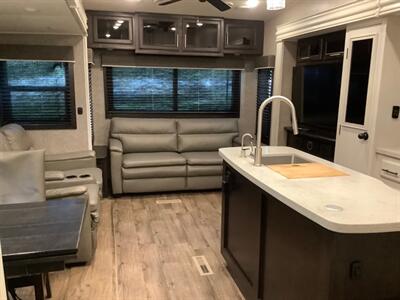 2021 Jayco Eagle Series  355MBQS - Photo 28 - Crest Hill, IL 60403