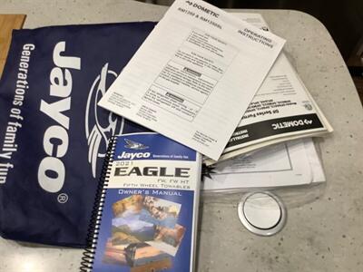 2021 Jayco Eagle Series 355MBQS - Photo 24 - Crest Hill, IL 60403