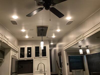 2021 Jayco Eagle Series 355MBQS - Photo 38 - Crest Hill, IL 60403