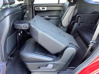 2020 Ford Explorer XLT   - Photo 30 - Crest Hill, IL 60403