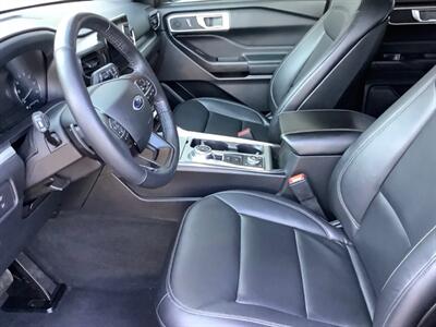 2020 Ford Explorer XLT   - Photo 14 - Crest Hill, IL 60403