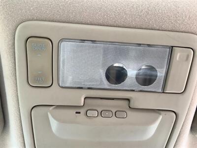 2001 Toyota Camry Solara SLE V6   - Photo 34 - Crest Hill, IL 60403