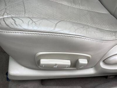 2001 Toyota Camry Solara SLE V6   - Photo 12 - Crest Hill, IL 60403