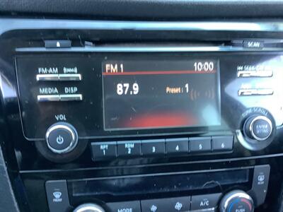 2015 Nissan Rogue SV   - Photo 19 - Crest Hill, IL 60403