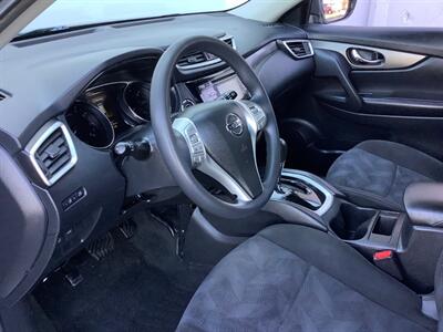 2015 Nissan Rogue SV   - Photo 14 - Crest Hill, IL 60403