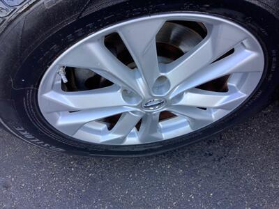 2015 Nissan Rogue SV   - Photo 39 - Crest Hill, IL 60403