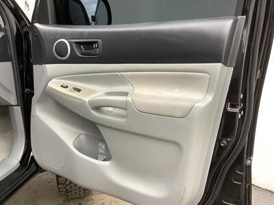 2011 Toyota Tacoma V6 - Photo 29 - Crest Hill, IL 60403