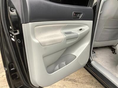 2011 Toyota Tacoma V6 - Photo 24 - Crest Hill, IL 60403