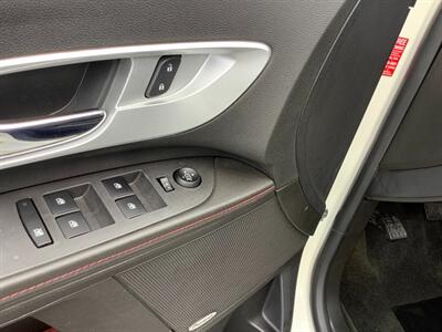2012 Chevrolet Equinox LTZ   - Photo 16 - Crest Hill, IL 60403