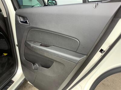 2012 Chevrolet Equinox LTZ   - Photo 27 - Crest Hill, IL 60403