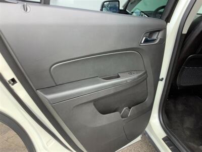2012 Chevrolet Equinox LTZ   - Photo 24 - Crest Hill, IL 60403