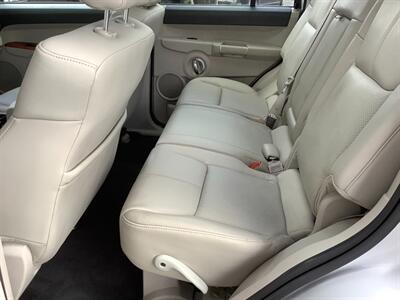 2006 Jeep Commander Limited   - Photo 15 - Crest Hill, IL 60403