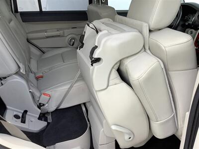 2006 Jeep Commander Limited   - Photo 20 - Crest Hill, IL 60403