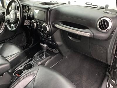 2015 Jeep Wrangler Unlimited Rubicon   - Photo 30 - Crest Hill, IL 60403
