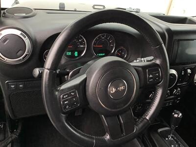 2015 Jeep Wrangler Unlimited Rubicon   - Photo 15 - Crest Hill, IL 60403