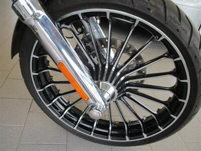 2014 Harley Davidson Breakout CVO FXSBSE - Photo 23 - Crest Hill, IL 60403