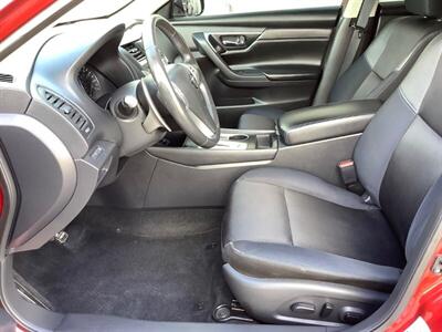 2017 Nissan Altima 2.5 SR   - Photo 13 - Crest Hill, IL 60403