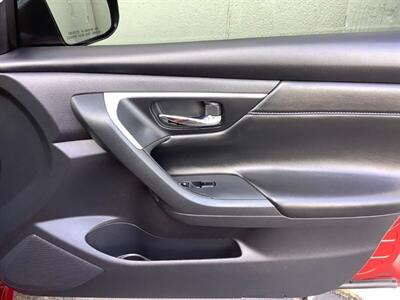 2017 Nissan Altima 2.5 SR   - Photo 29 - Crest Hill, IL 60403