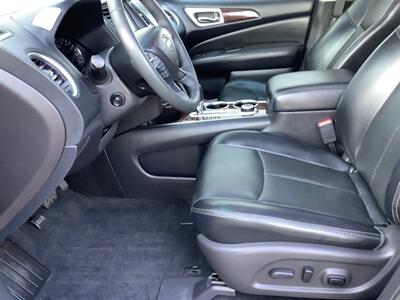 2015 Nissan Pathfinder Platinum V6 - Photo 13 - Crest Hill, IL 60403