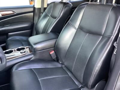 2015 Nissan Pathfinder Platinum V6 - Photo 29 - Crest Hill, IL 60403