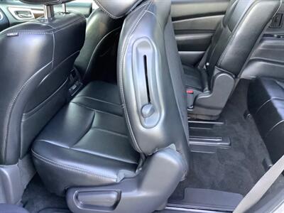 2015 Nissan Pathfinder Platinum V6 - Photo 35 - Crest Hill, IL 60403