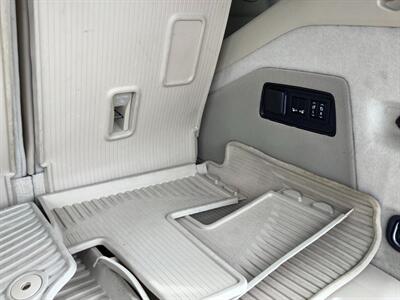 2021 Cadillac Escalade Premium Luxury   - Photo 49 - Crest Hill, IL 60403