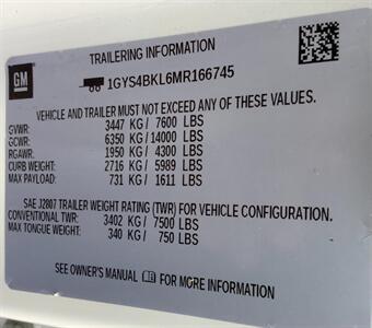2021 Cadillac Escalade Premium Luxury   - Photo 26 - Crest Hill, IL 60403