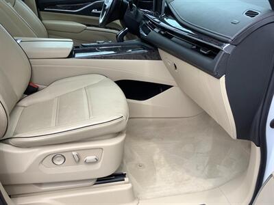 2021 Cadillac Escalade Premium Luxury   - Photo 39 - Crest Hill, IL 60403