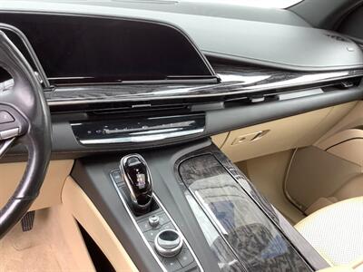 2021 Cadillac Escalade Premium Luxury   - Photo 16 - Crest Hill, IL 60403
