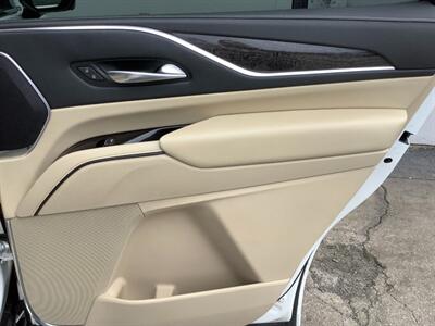 2021 Cadillac Escalade Premium Luxury   - Photo 32 - Crest Hill, IL 60403