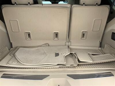 2021 Cadillac Escalade Premium Luxury   - Photo 48 - Crest Hill, IL 60403