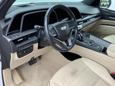 2021 Cadillac Escalade Premium Luxury   - Photo 14 - Crest Hill, IL 60403